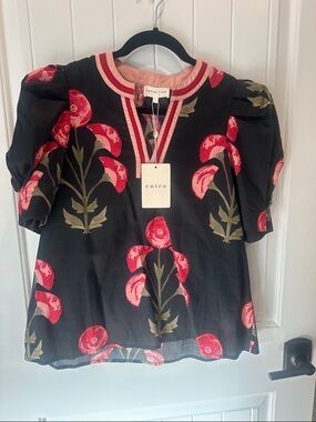 entro Black Floral Puff-Sleeve Blouse with Pink Trim